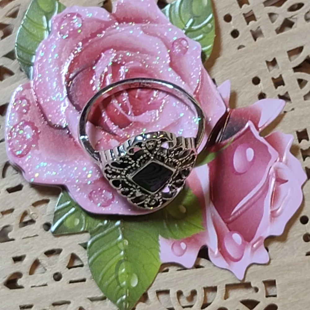 Vintage ladies ring